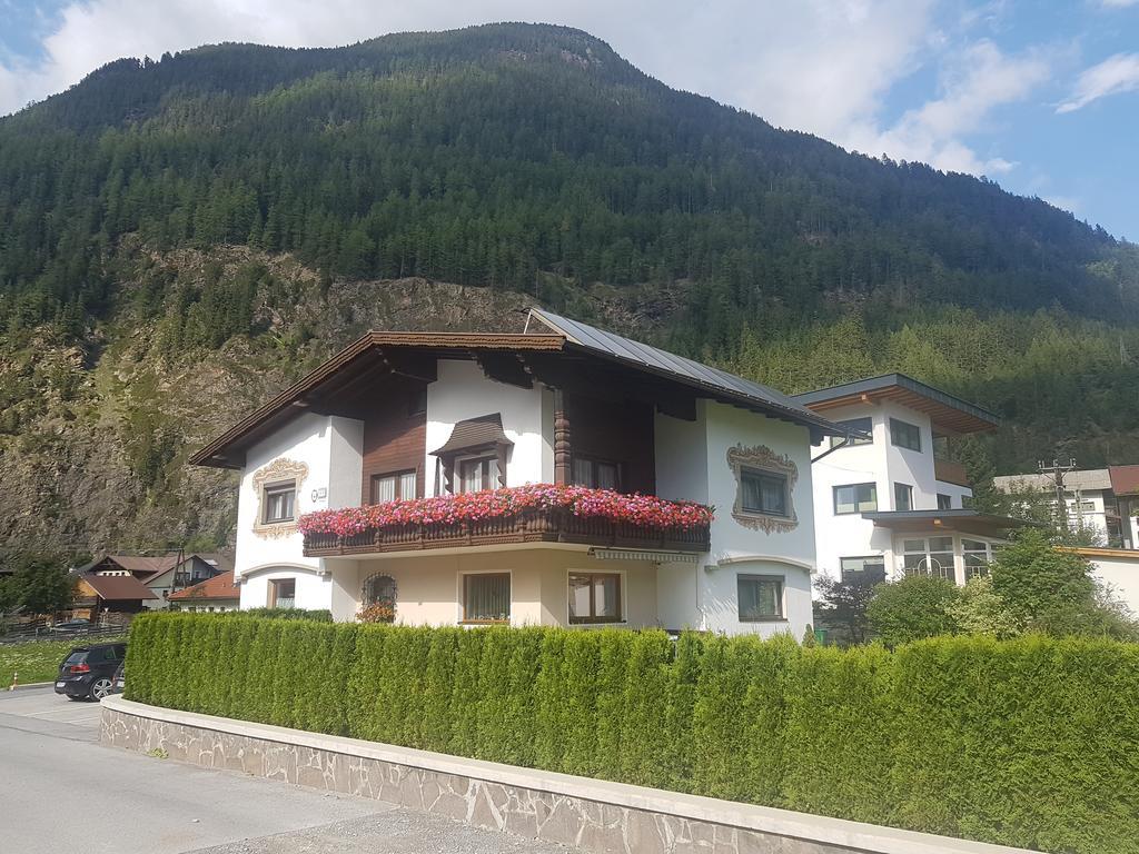 Ferienwohnungen Plattner Langenfeld Bagian luar foto